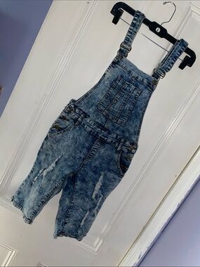 Buzz  Acid Wash Denim Short Overalls  lightweight light blue